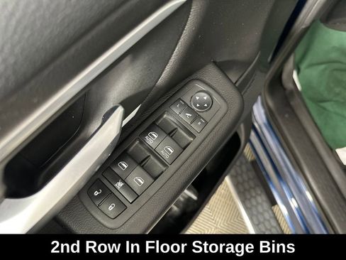Used 2022 RAM 1500 Big Horn AWD/4WD image 32