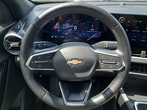 Used 2026 Chevrolet Equinox LT AWD/4WD image 26