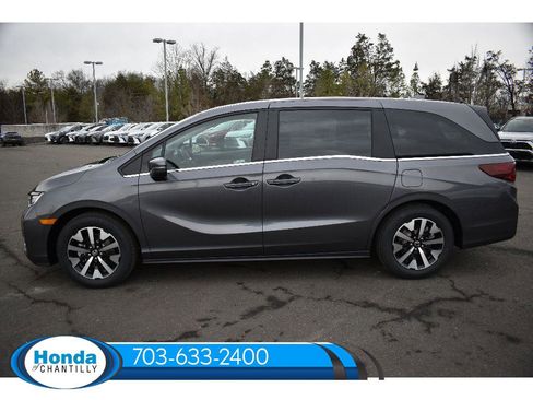 New 2026 Honda Odyssey EX-L image 4