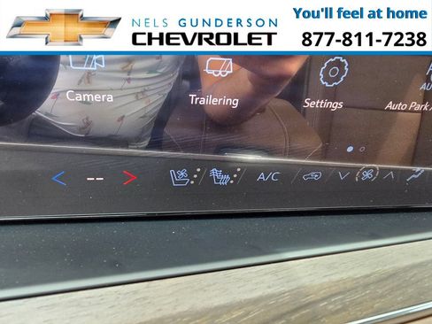 New 2026 Chevrolet Suburban High Country AWD/4WD image 31