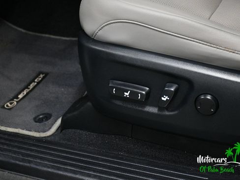 Used 2023 Lexus GX 460 w/ Black Line Special Edition AWD/4WD image 30
