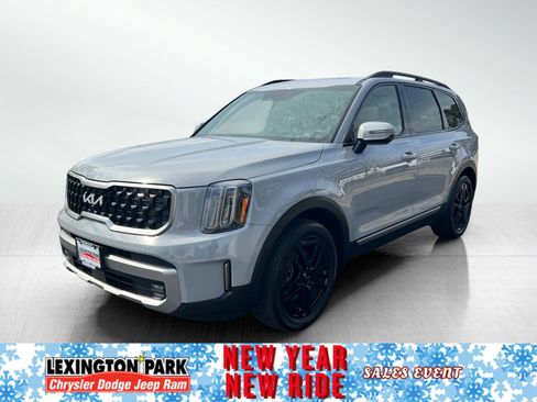 Used 2023 Kia Telluride SX Prestige X-Line image 2
