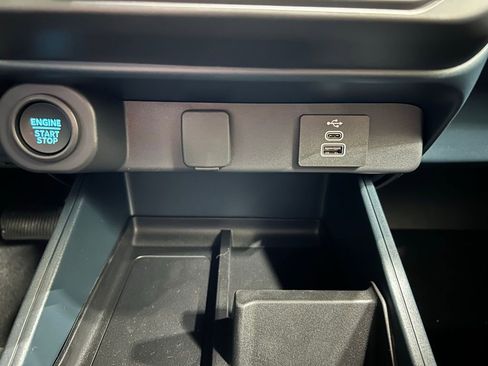 New 2025 Ford Maverick XLT w/ XLT Luxury Package image 21