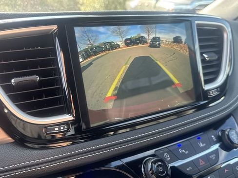 New 2026 Chrysler Pacifica Select FWD image 22