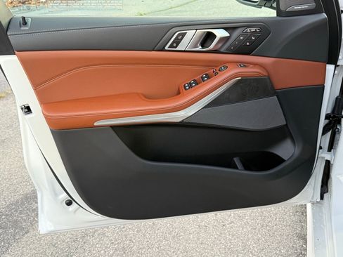 New 2026 BMW X7 M60i w/ Executive Package image 18