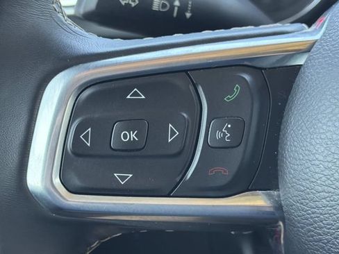 Used 2020 Jeep Wrangler Unlimited Sahara AWD/4WD image 25