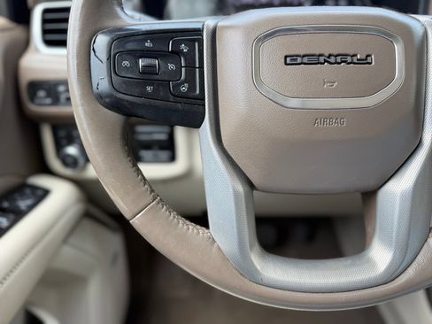 Used 2021 GMC Yukon XL Denali w/ Denali Ultimate Package AWD/4WD image 26