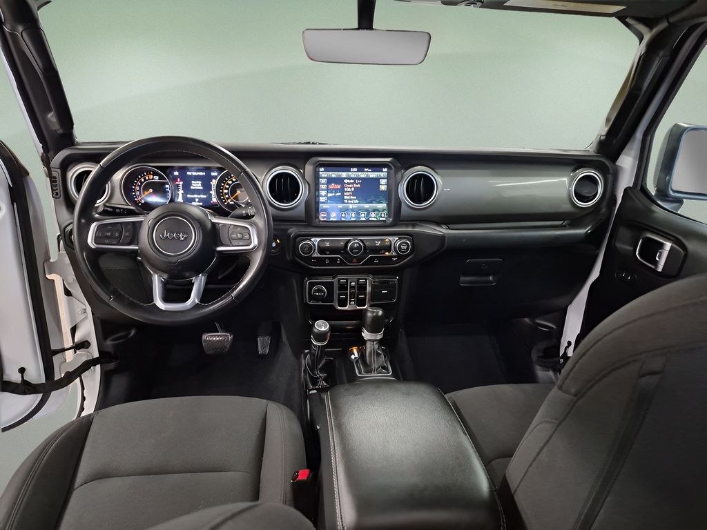 Used 2023 Jeep Gladiator Overland AWD/4WD image 15