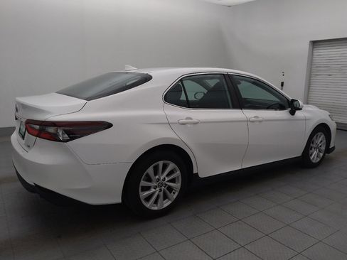 Used 2023 Toyota Camry LE image 10