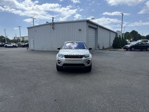 Used 2017 Land Rover Discovery Sport HSE AWD/4WD image 2