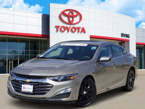 Used 2024 Chevrolet Malibu LT FWD image 1