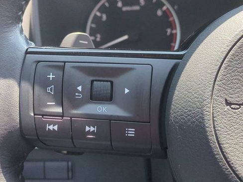 Used 2021 Nissan Rogue SV w/ Premium Package AWD/4WD image 15
