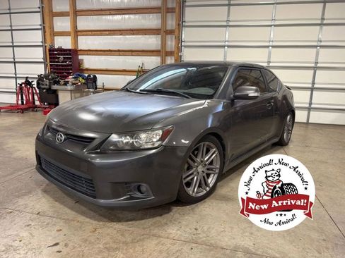 Used 2013 Scion tC FWD image 1