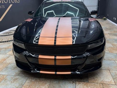 Used 2021 Dodge Charger SXT w/ Leather Interior Group image 2