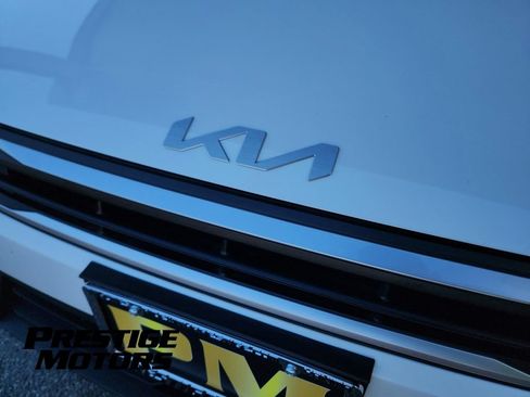 Used 2025 Kia K4 FWD image 12