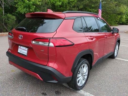 Used 2022 Toyota Corolla Cross LE FWD image 4