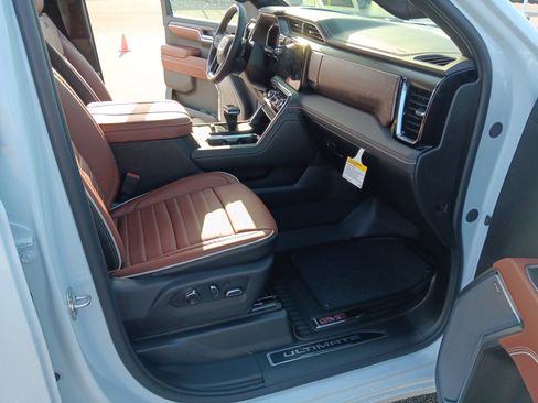 New 2026 GMC Sierra 1500 Denali Ultimate image 17