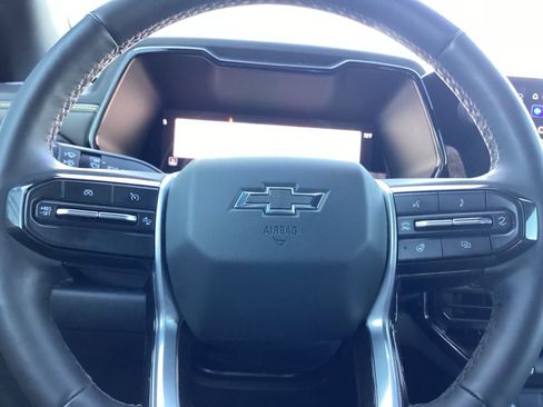 Used 2024 Chevrolet Colorado ZR2 w/ ZR2 Convenience Package III image 11