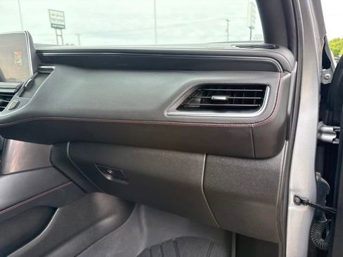 Used 2024 Chevrolet Suburban RST w/ Luxury Package AWD/4WD image 59
