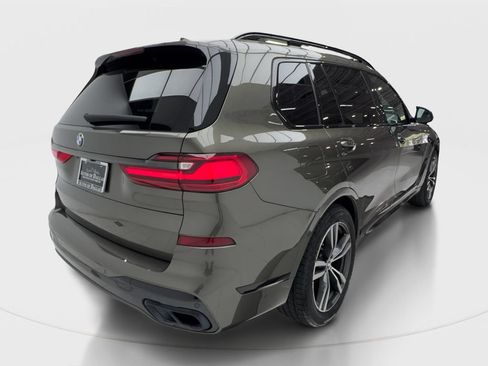 Used 2022 BMW X7 xDrive40i w/ M Sport Package AWD/4WD image 7