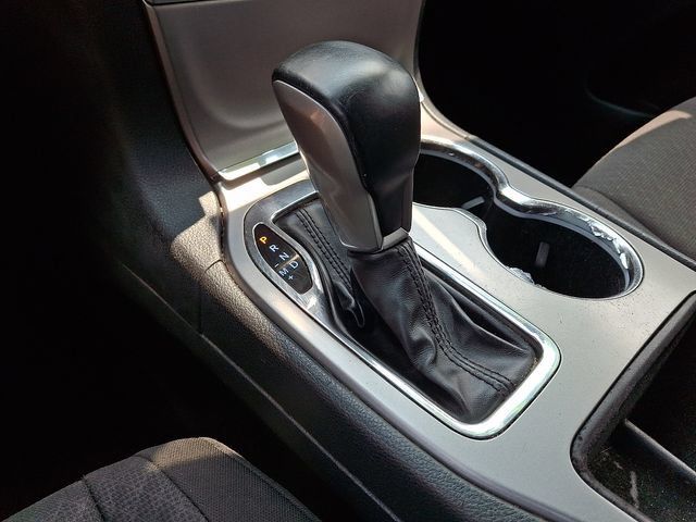 Used 2020 Jeep Grand Cherokee Laredo AWD/4WD image 14