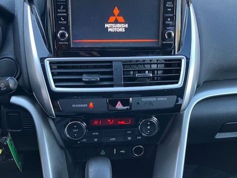 Used 2020 Mitsubishi Eclipse Cross ES image 17