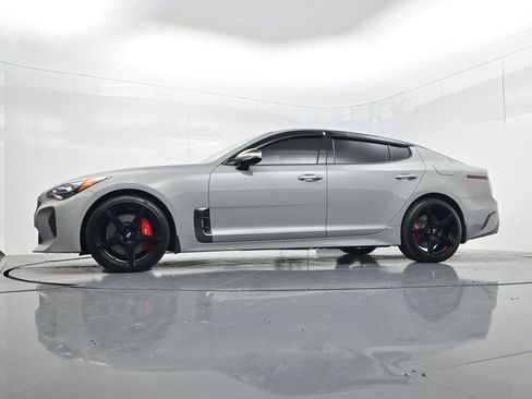 Used 2019 Kia Stinger GT2 AWD/4WD image 46