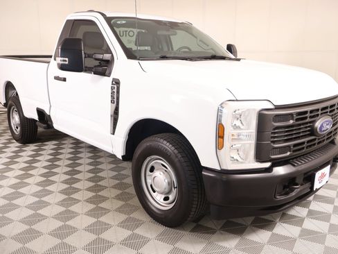Used 2026 Ford F250 XL RWD image 1