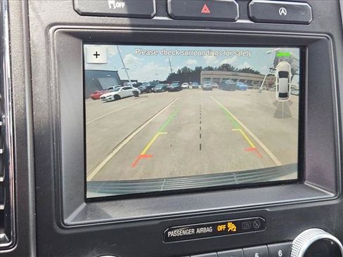 Used 2018 Ford Expedition Limited RWD image 13