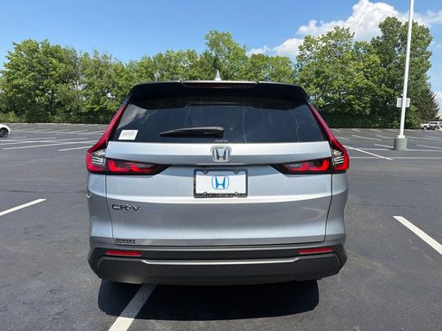 Certified 2025 Honda CR-V EX image 4
