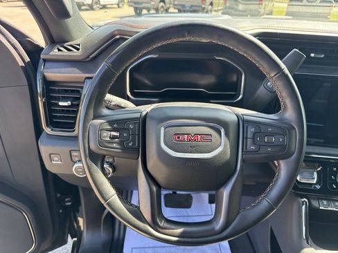 Used 2024 GMC Sierra 2500 AT4 w/ Technology Package AWD/4WD image 14
