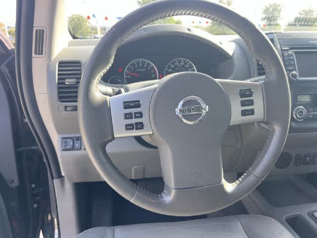 Used 2019 Nissan Frontier SL RWD image 17