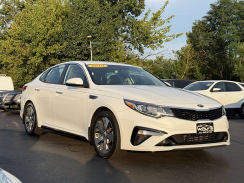 Used 2019 Kia Optima S FWD image 4