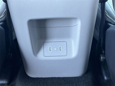 Certified 2025 Hyundai Tucson Limited image 34