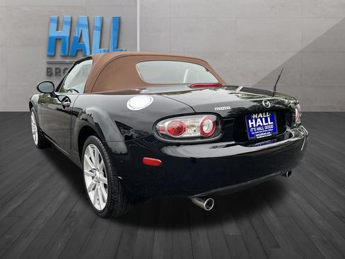 Used 2008 MAZDA MX-5 Miata Grand Touring w/ Premium Pkg RWD image 3