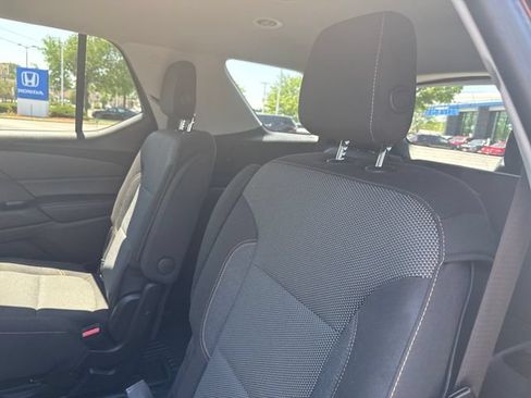 Used 2018 Chevrolet Traverse LT AWD/4WD image 18