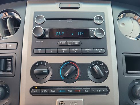 Used 2016 Ford Expedition XL AWD/4WD image 14
