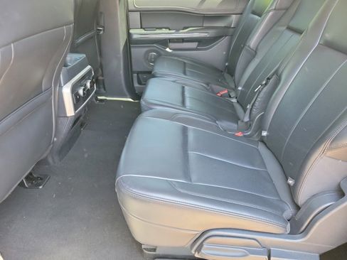 Used 2024 Ford Expedition Max XLT AWD/4WD image 9