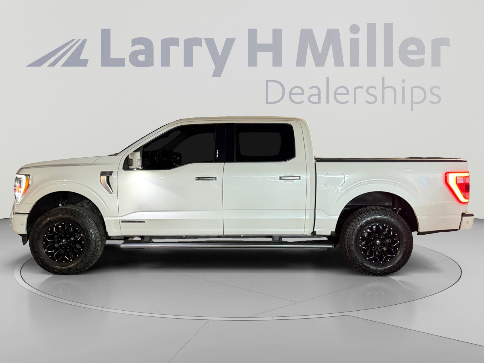 Used 2021 Ford F150 Limited AWD/4WD image 2