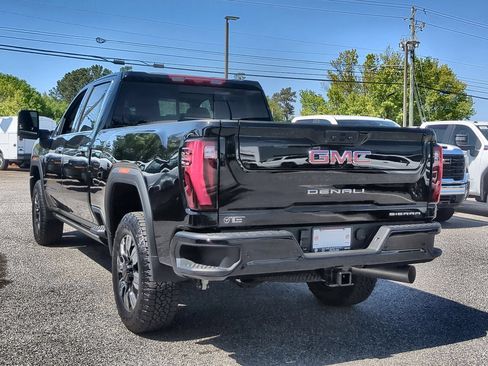 New 2026 GMC Sierra 2500 Denali w/ Denali Reserve Package AWD/4WD image 6