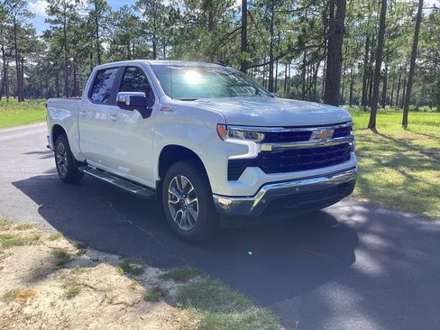 New 2026 Chevrolet Silverado 1500 LT AWD/4WD image 7