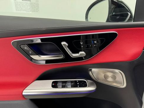 New 2026 Mercedes-Benz GLC 300 image 36
