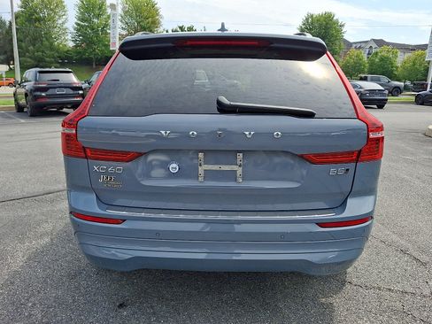 Used 2022 Volvo XC60 B5 Momentum w/ Climate Package AWD/4WD image 5