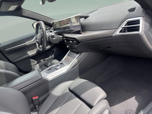 Used 2025 BMW 430i w/ Premium Package RWD image 27