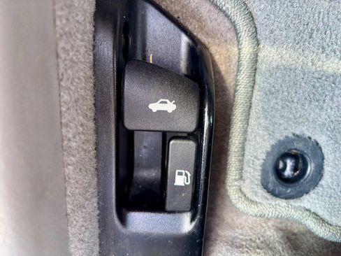 Used 2015 Toyota Camry XLE image 24