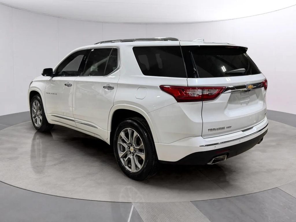 Used 2021 Chevrolet Traverse Premier w/ LPO, Floor Liner Package AWD/4WD image 5