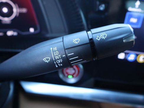 Used 2022 Chevrolet Corvette Stingray Premium Cpe w/ Z51 Performance Package image 31