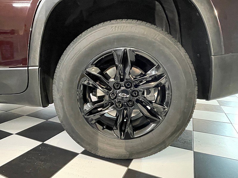 Used 2023 Chevrolet Traverse LT FWD image 7