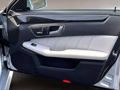 Used 2013 Mercedes-Benz E 350 E 350 image 28