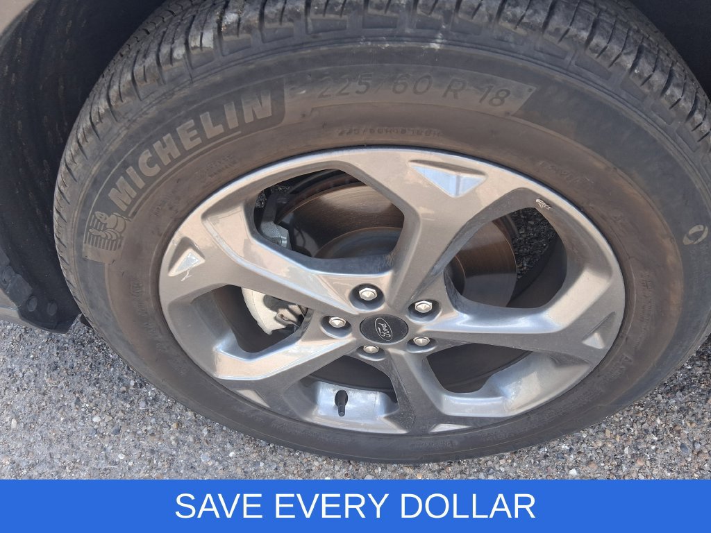 Used 2025 Ford Escape ST-Line w/ Tech Pack #1 FWD image 14